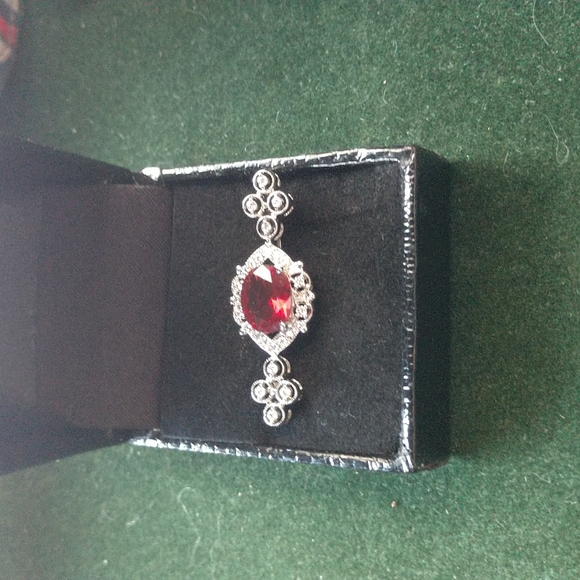 #4 1980sVINTAGE NWT Platinum Plated assume Simulated Lab Ruby / Garnet NIB=NWT - Picture 3 of 7